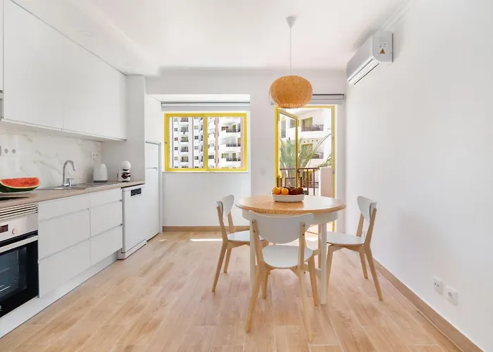 Charming House By Encantos Do Algarve - 216 * Portimao